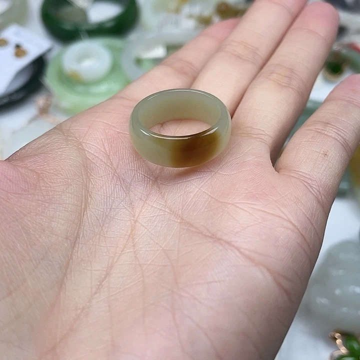 和田玉（糖玉）戒指18.5未镶嵌?****?