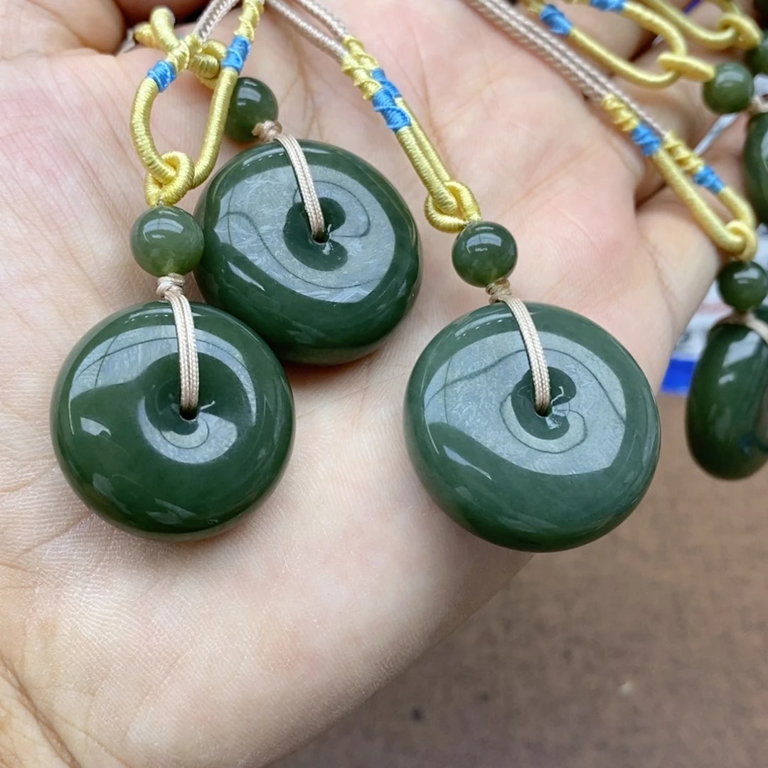 和田玉未镶嵌吊坠(不含链)