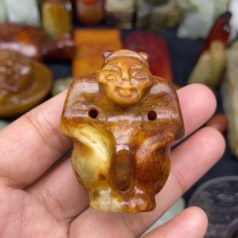 蛇纹石玉未镶嵌颈饰94