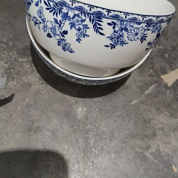 陶瓷盘子碗啥都有