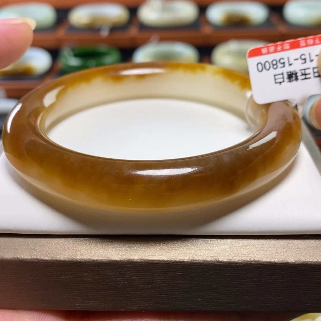 和田玉（糖玉）手镯未镶嵌