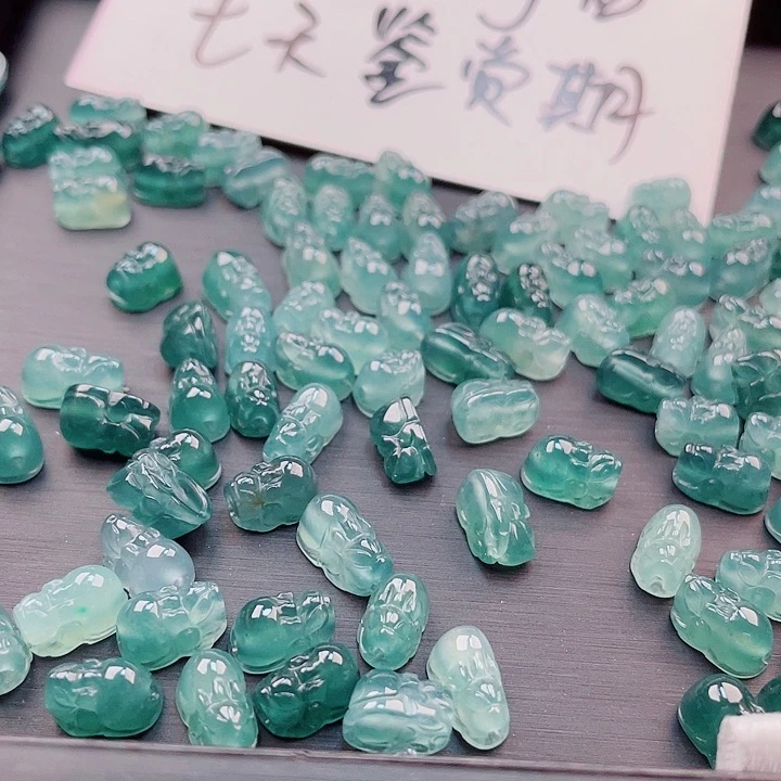 未镶嵌手链翡翠多样性发货发其一