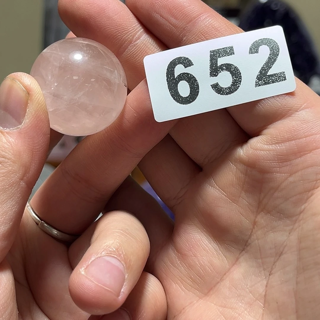 未镶嵌水晶大型摆件（非配饰）