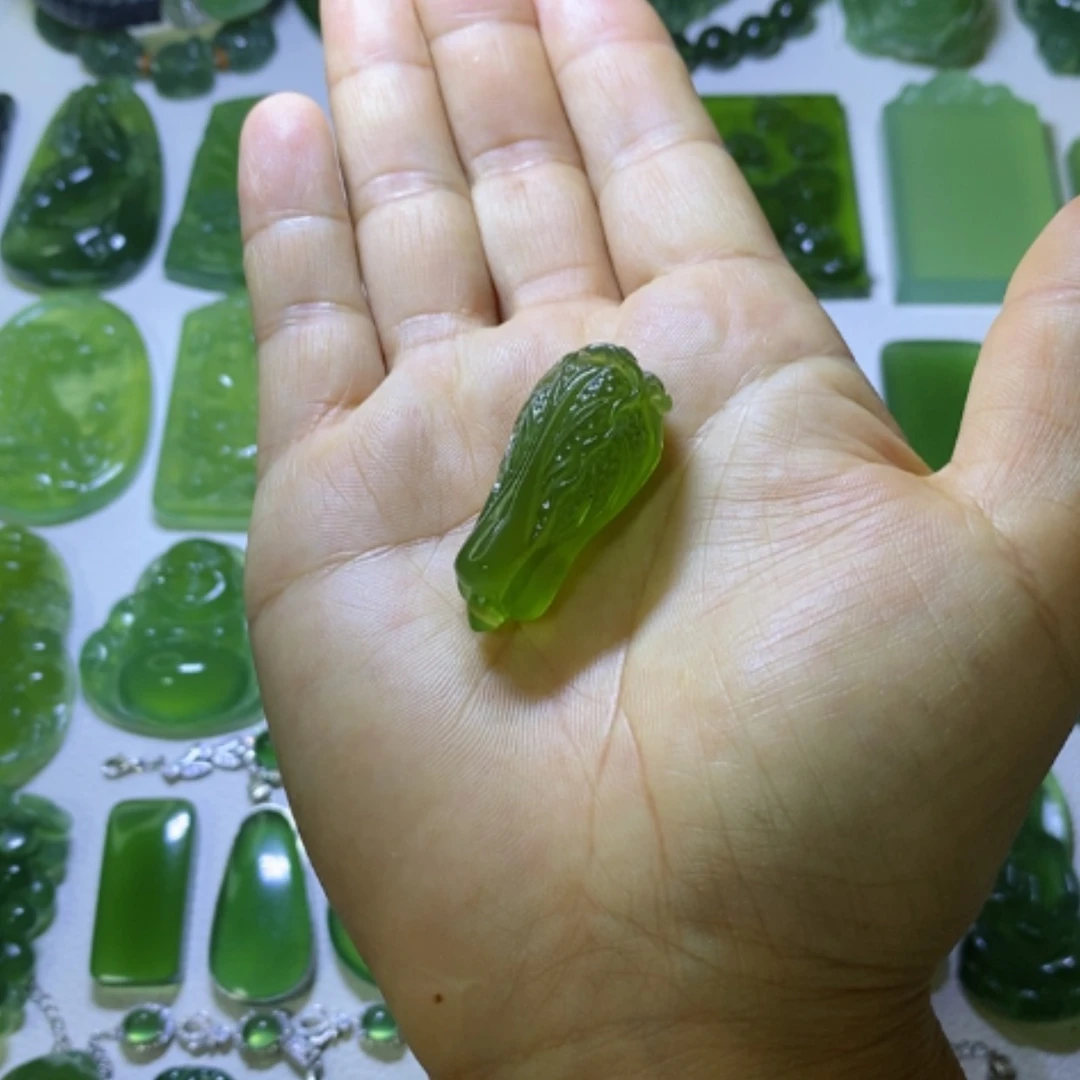 【闪购商品】未镶嵌蛇纹石玉颈饰