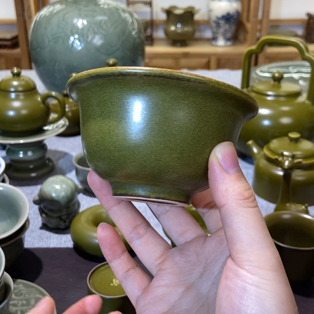瓷片茶叶末釉压手杯
