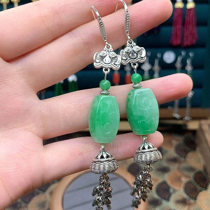 石英质玉耳钉合金