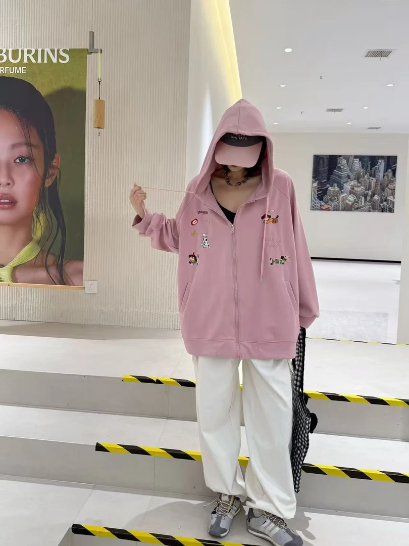（328秋）腊肠狗图案秋季女长袖常规袖薄款连帽短外套运动帽衫