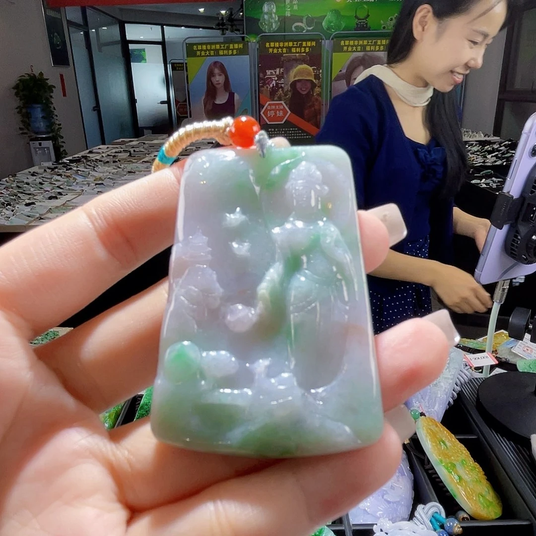颈饰未镶嵌翡翠一个