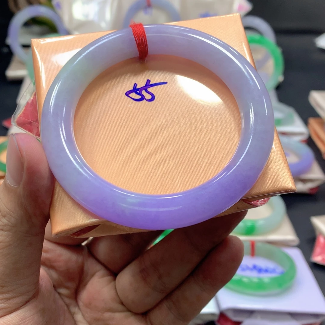 翡翠未镶嵌手镯翡翠