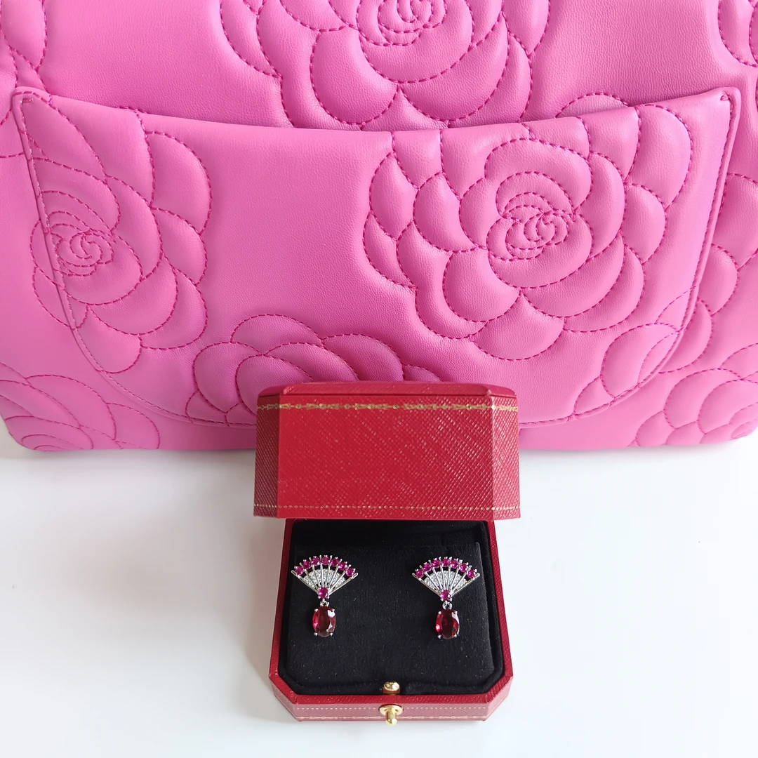 3171耳钉--红--精工红耳钉赠礼盒