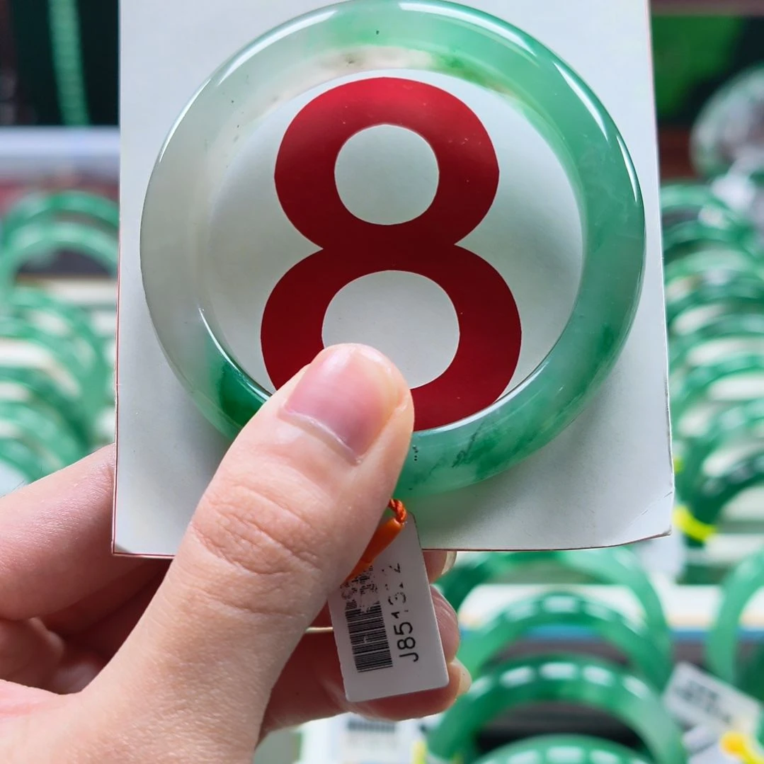 石英质玉（非洲翠）未镶嵌手镯非洲翠手镯