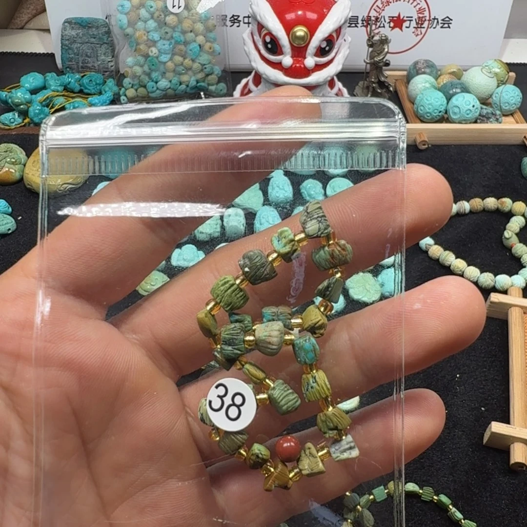 南红玛瑙未镶嵌颈饰