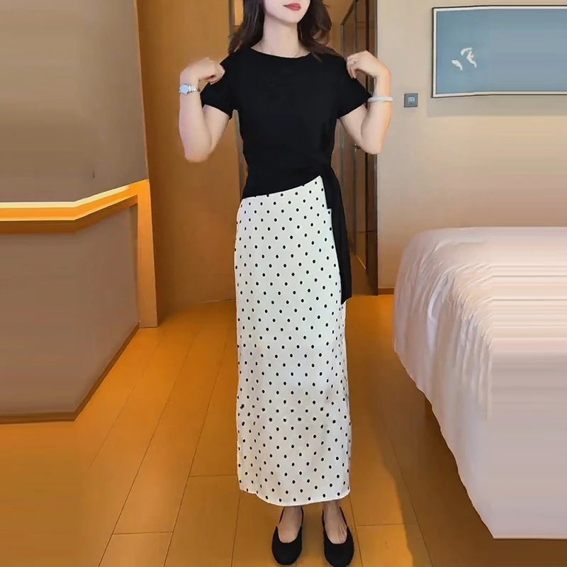 夏季时尚套装简约显瘦上衣收腰显白T恤韩版高腰波点修身半身裙子