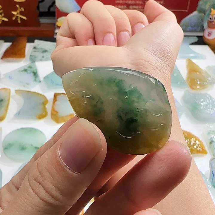 定制翡翠未镶嵌翡翠定制
