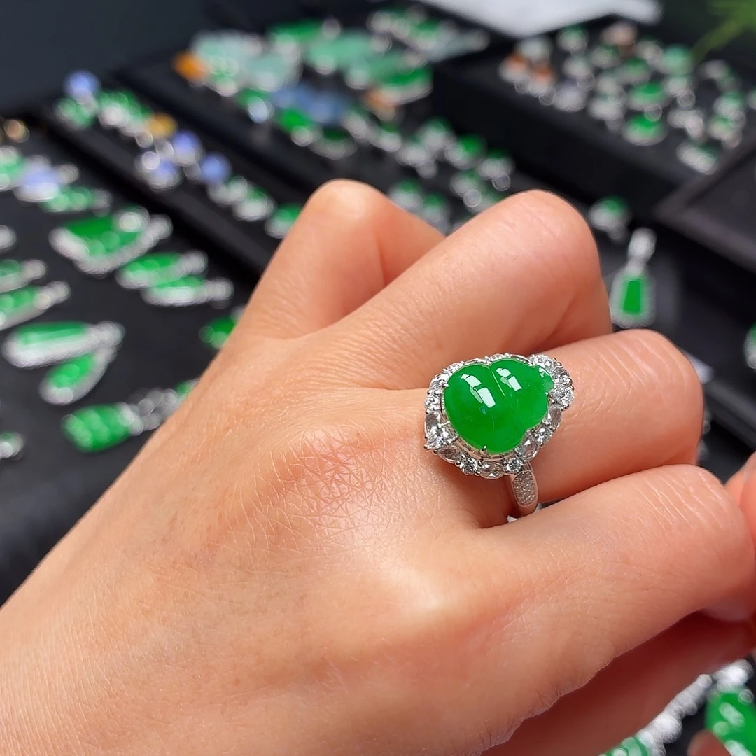 翡翠18K金镶嵌手链