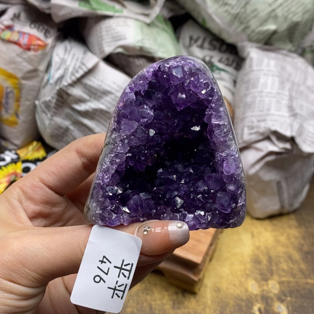 水晶乌拉圭未镶嵌