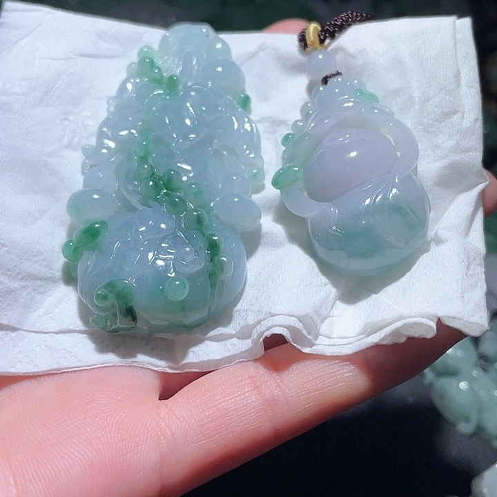 颈饰未镶嵌翡翠拾*宝天