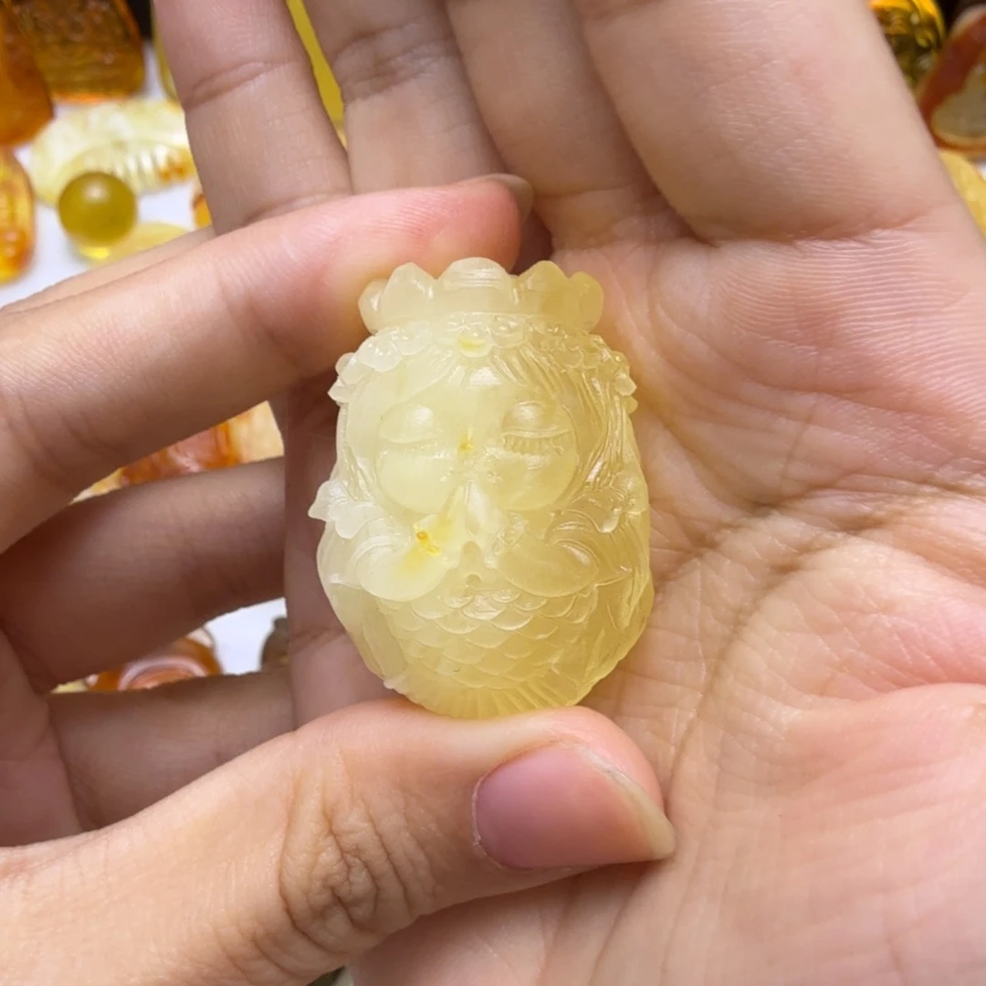 蜜蜡未镶嵌珠宝奇石