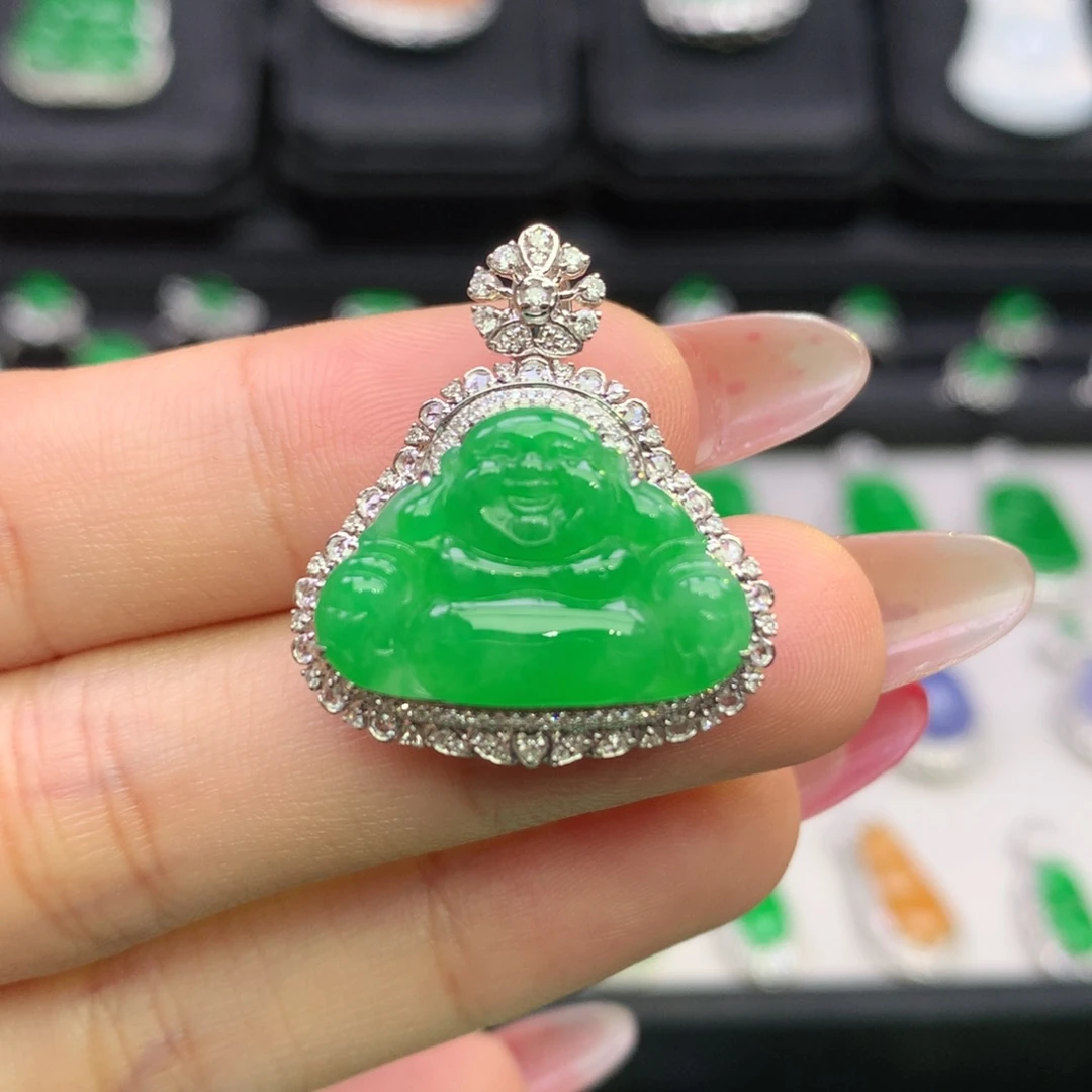 翡翠18K金镶嵌颈饰