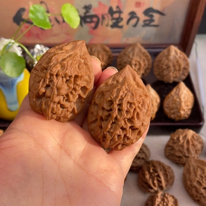秦岭山脉文玩鸡心