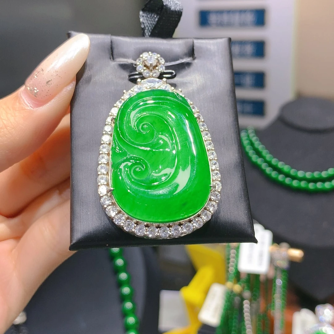 【闪购商品】颈饰银S925镶嵌翡翠6柒姐