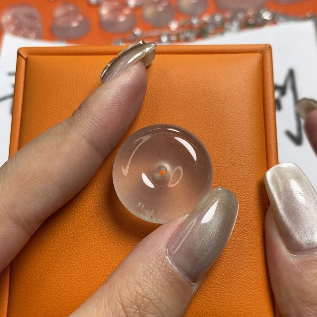 石英质玉扣子未镶嵌