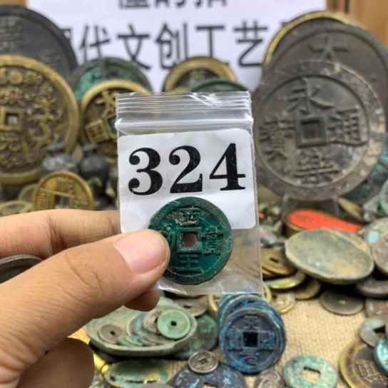 静****铜现代文创工艺品