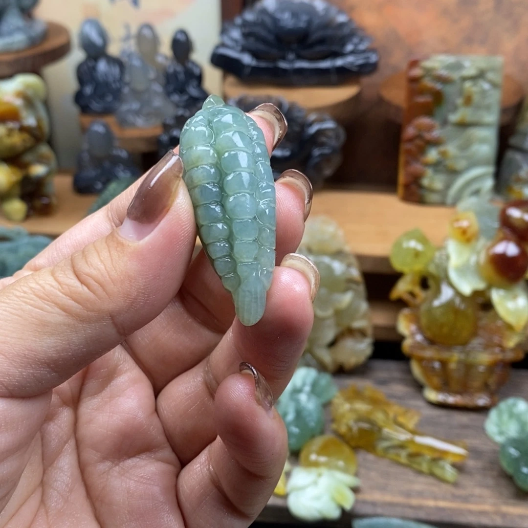 桃****蛇纹石玉未镶嵌吊坠(赠链)