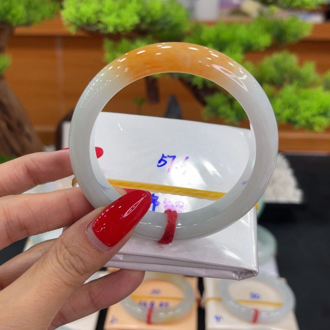 翡翠未镶嵌手镯缅甸