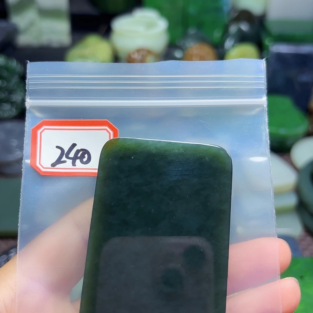 和田玉未镶嵌珠宝半成品
