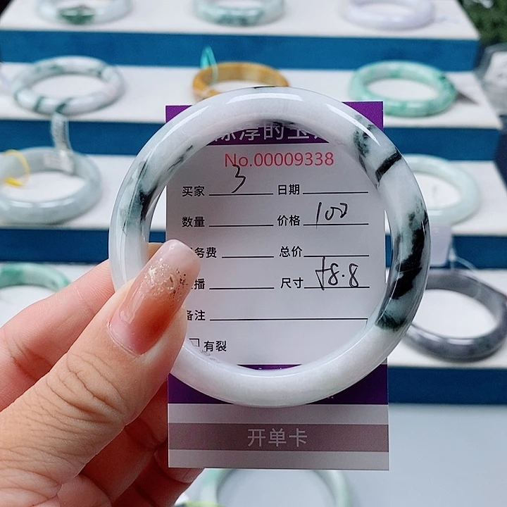 翡翠未镶嵌手镯翡翠