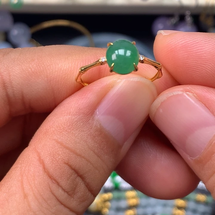 翡翠18K金镶嵌戒指戒指