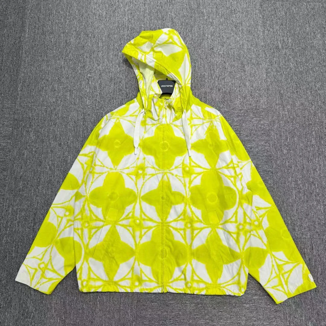 99新 LouisVuitton/路易威登 柠檬黄三花满印冲锋衣/46码/10640