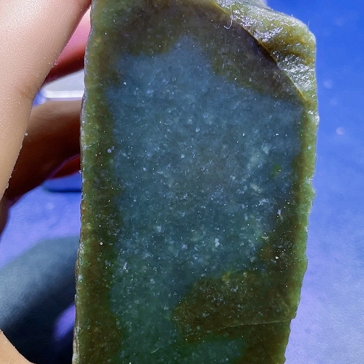 未镶嵌和田玉（糖玉）珠宝半成品