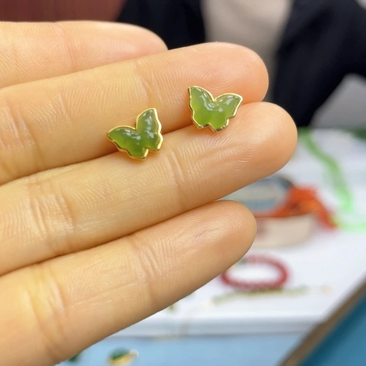 和田玉耳饰未镶嵌