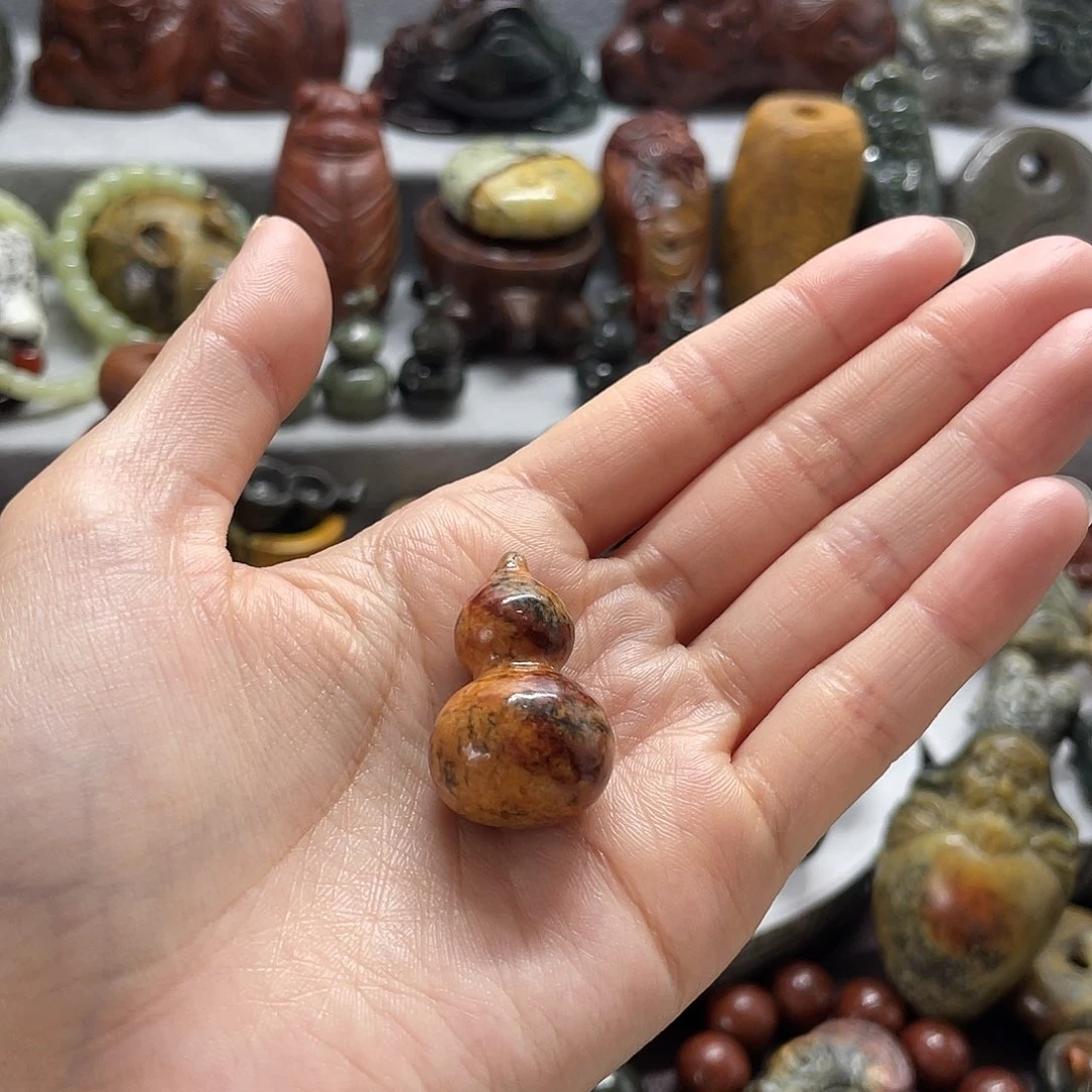 岫岩河磨玉（透闪石质玉）未镶嵌颈饰