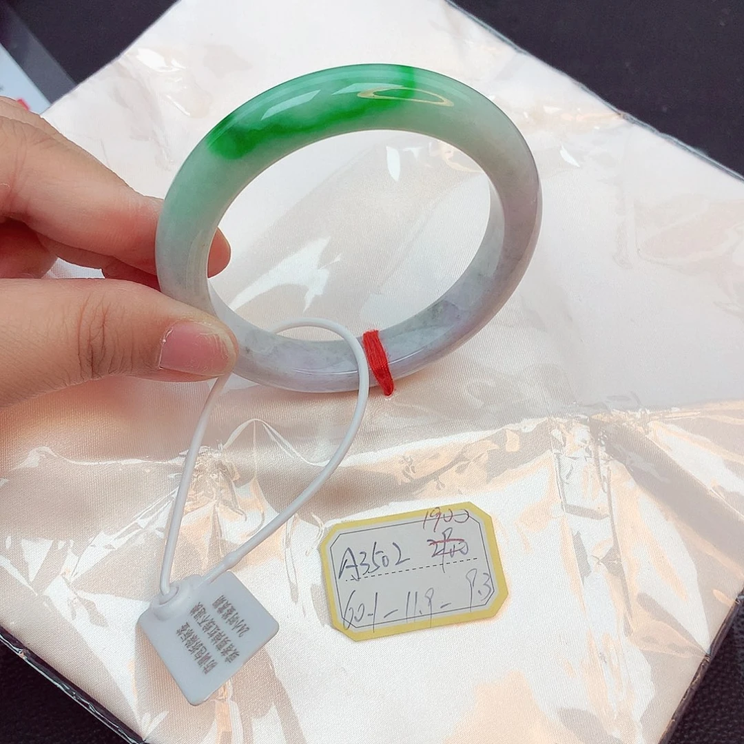 翡翠手镯未镶嵌天然缅甸翡翠A货