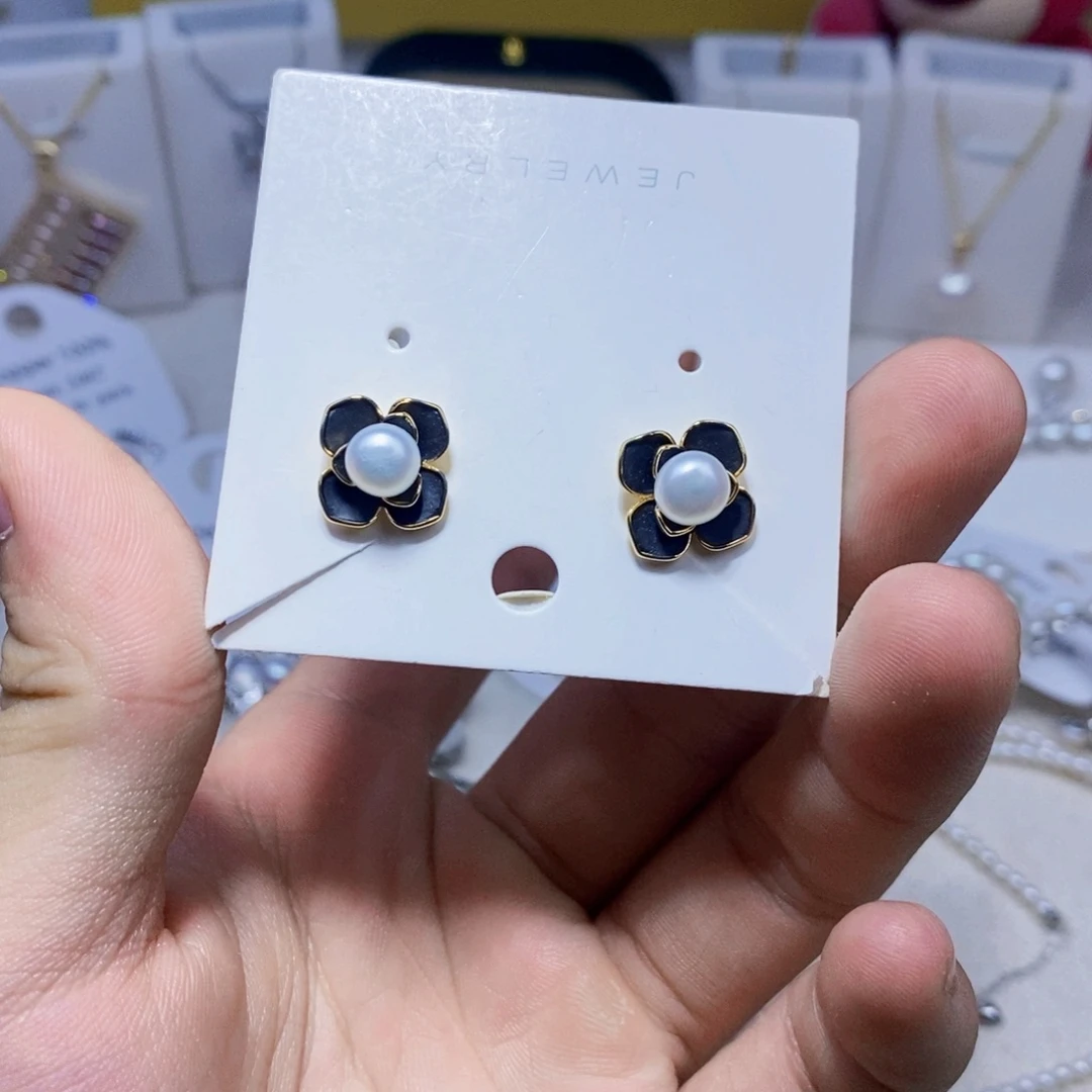 未镶嵌淡水珍珠耳饰