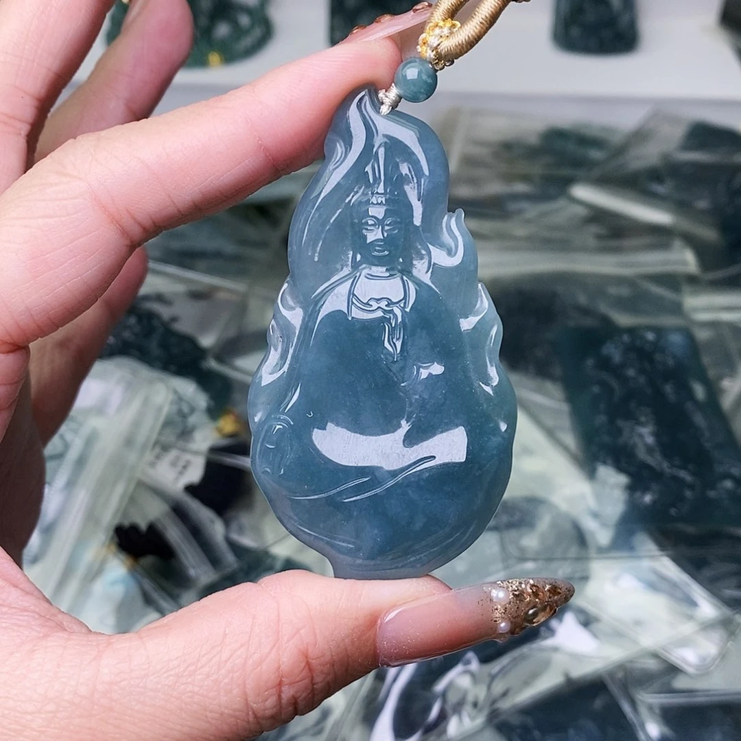 颈饰未镶嵌翡翠