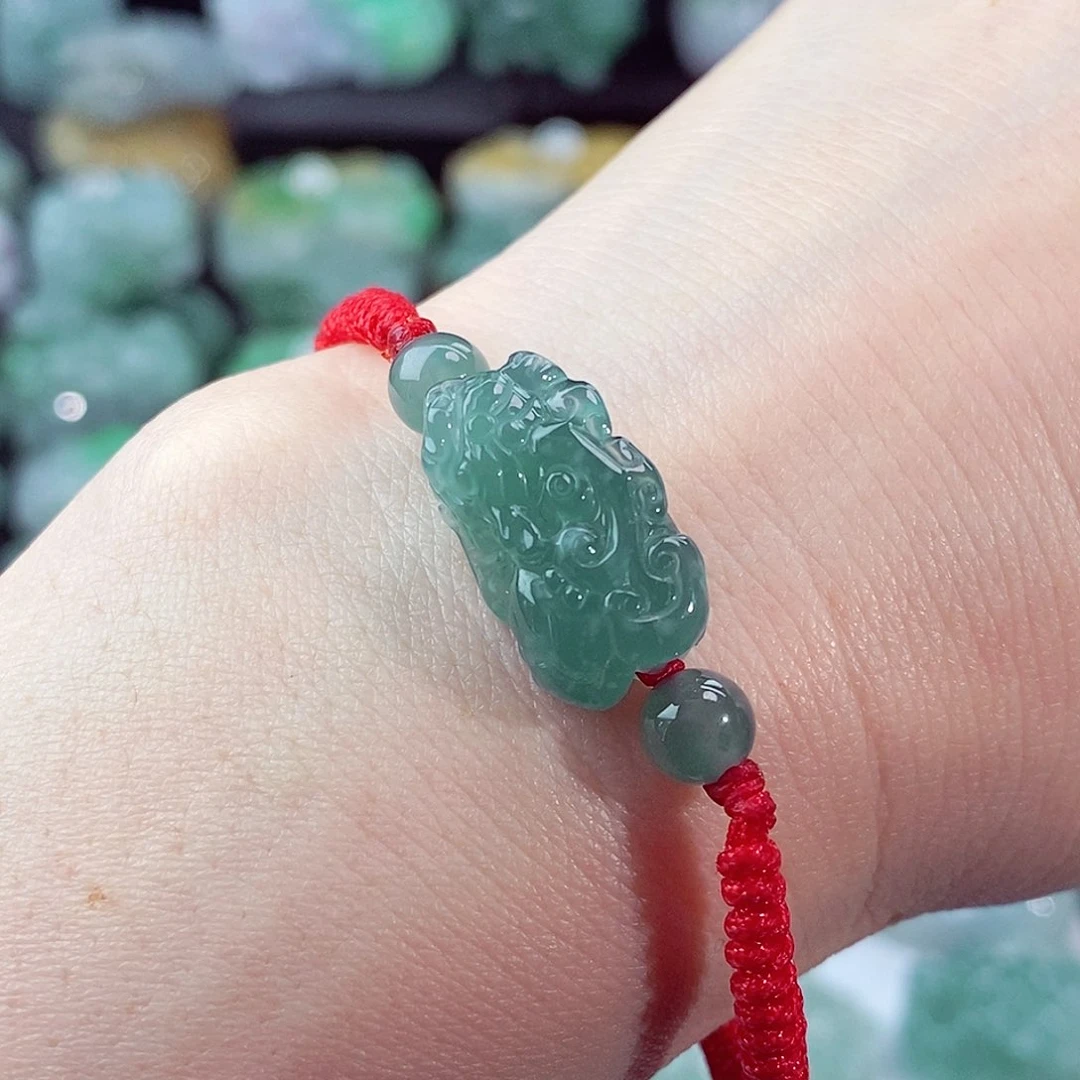 颈饰未镶嵌翡翠天然