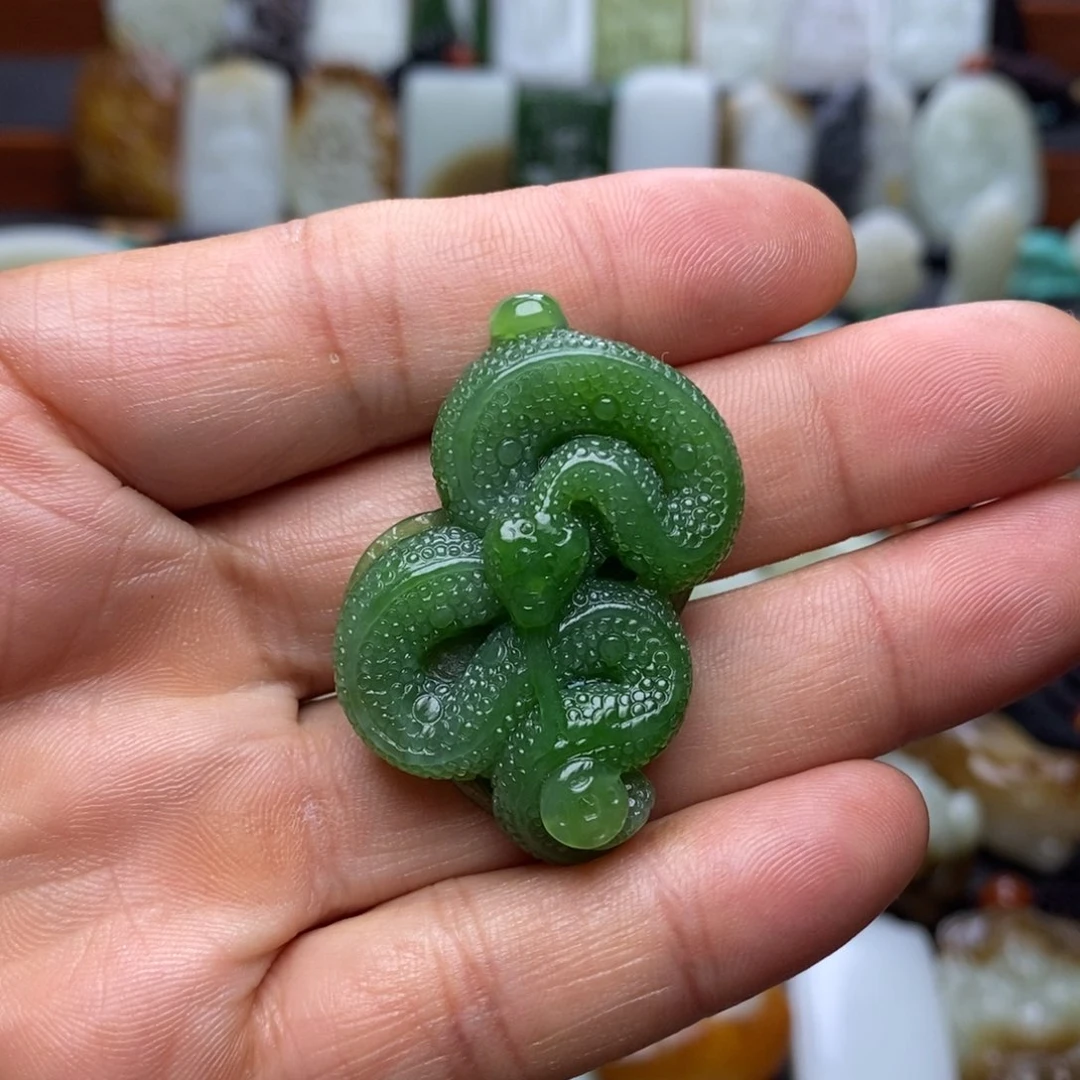 和田玉未镶嵌颈饰