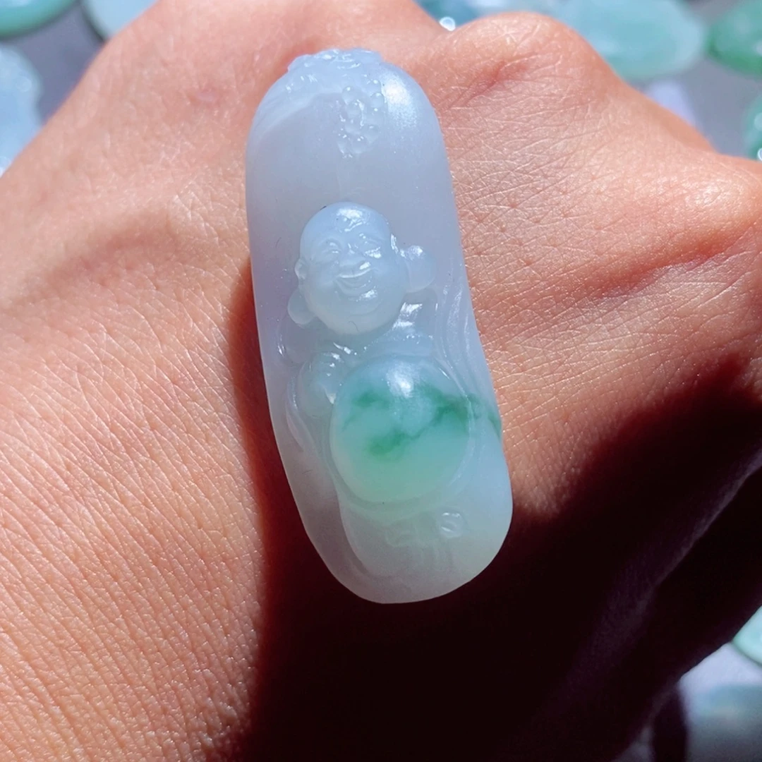 定制翡翠未镶嵌佛公