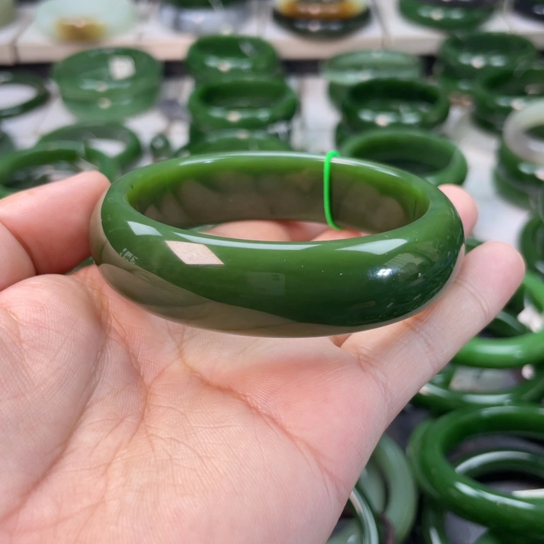 和田玉（碧玉）手镯未镶嵌