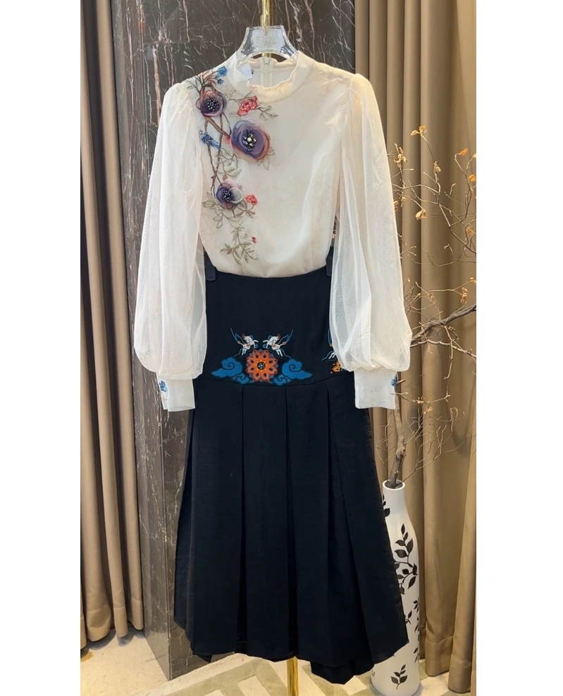 芙娜妮轻奢2025新款小众设计气质显瘦名媛女装两件套F2510557