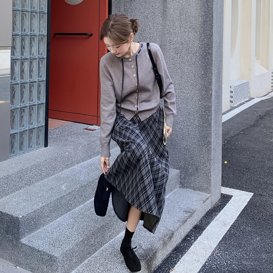 韩系学院风针织开衫格纹半身裙两件套女2025秋季复古高智感套装裙