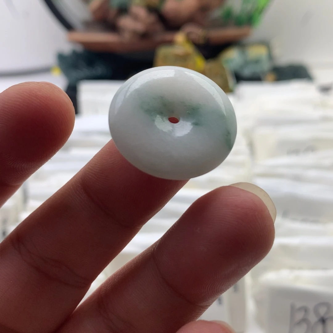 颈饰未镶嵌翡翠扣子