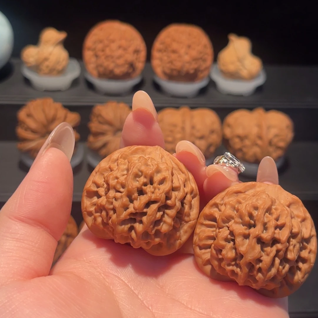 J***_秦闷37，全品，货头