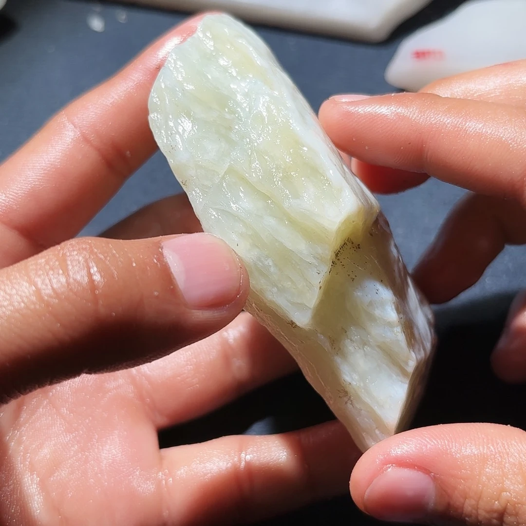 和田玉未镶嵌珠宝奇石