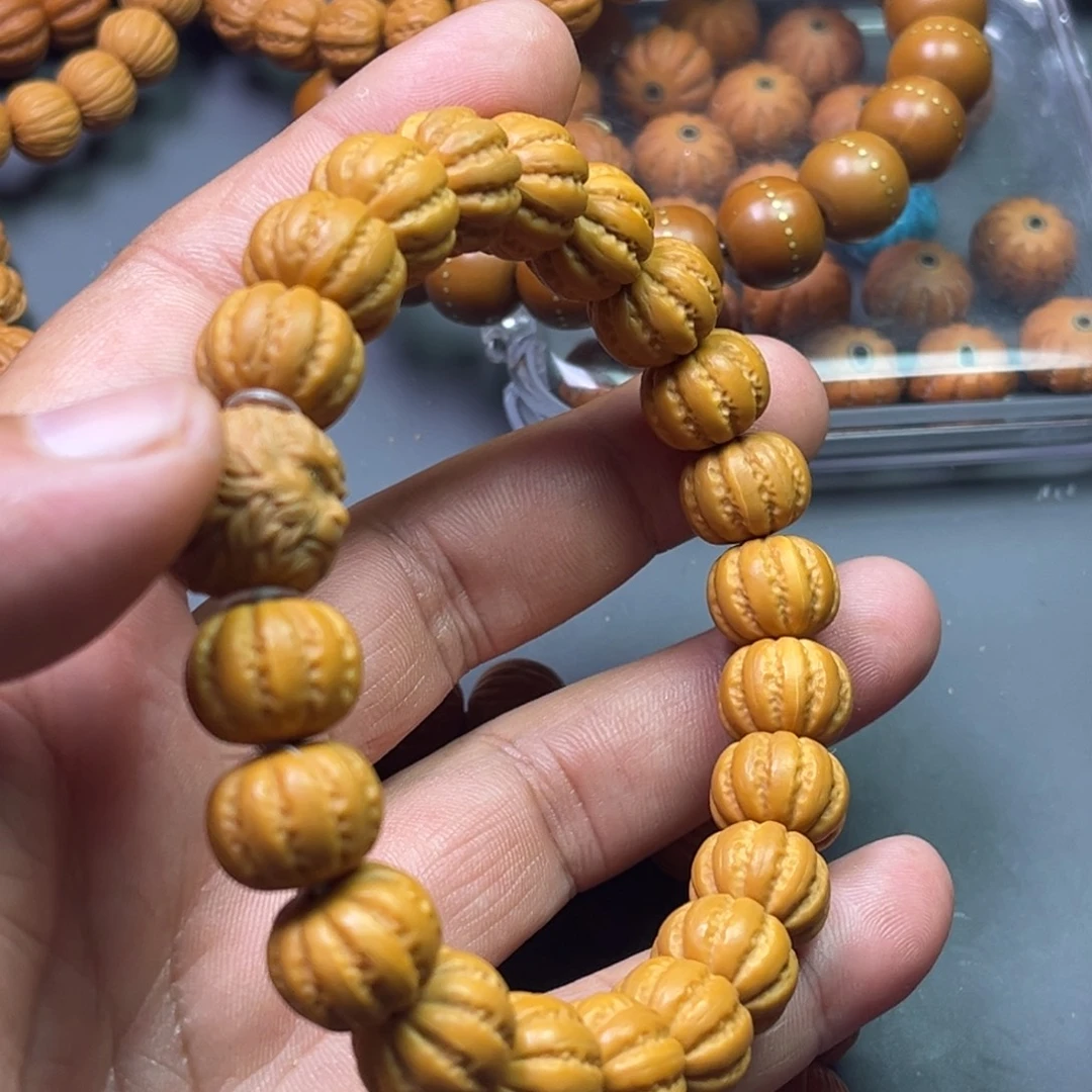 猴头核桃吊坠八棱