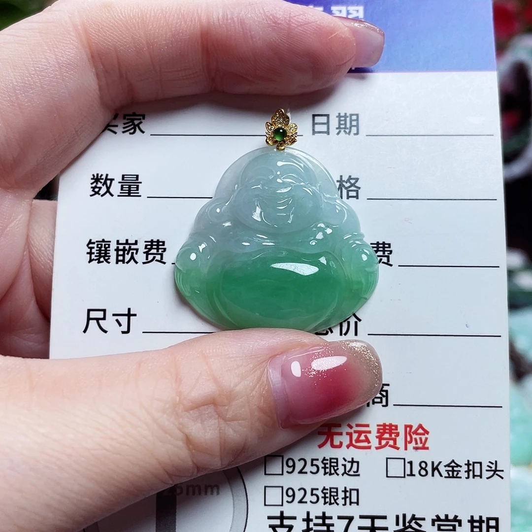 ****栎翡翠18K金镶嵌颈饰佛公